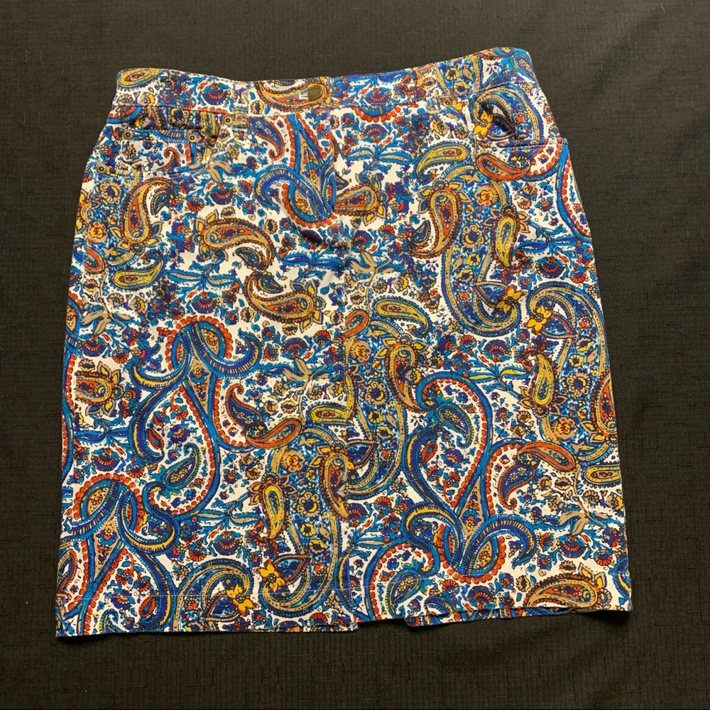 Jones New York Sport Size 8 Paisley 20.5” Length Skirt